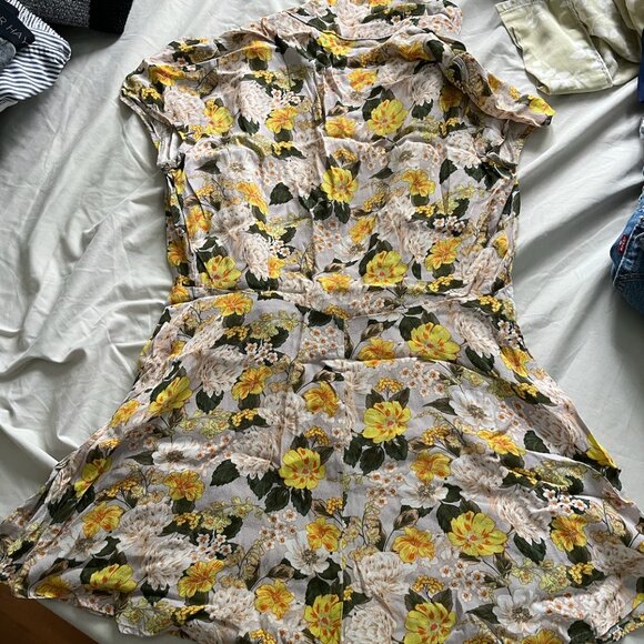 Kimchi Blue Romper - Yellow Floral - Picture 8 of 8